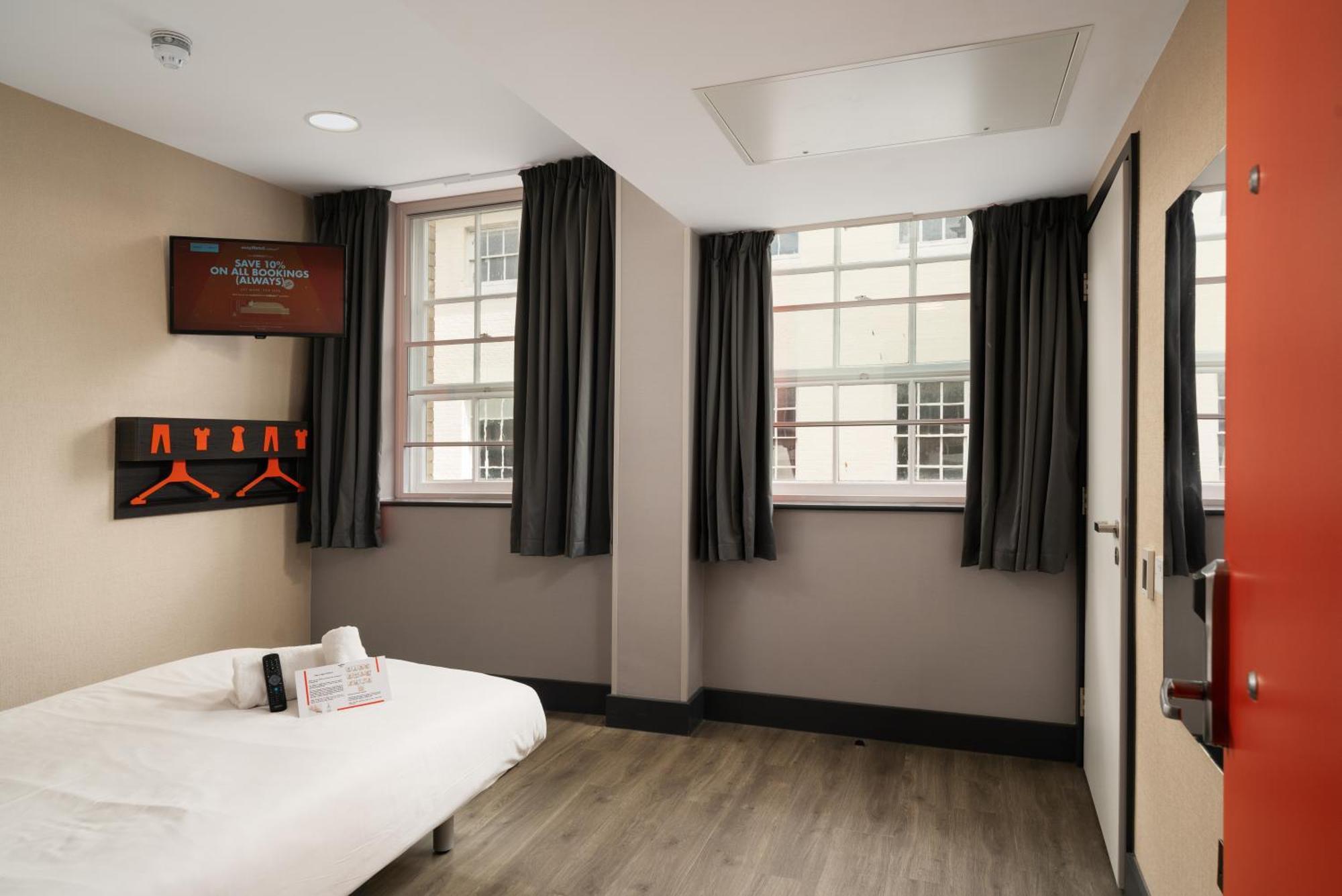Easyhotel Ipswich Exterior photo