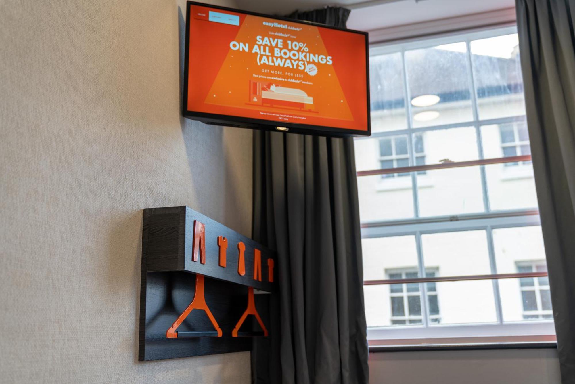 Easyhotel Ipswich Exterior photo