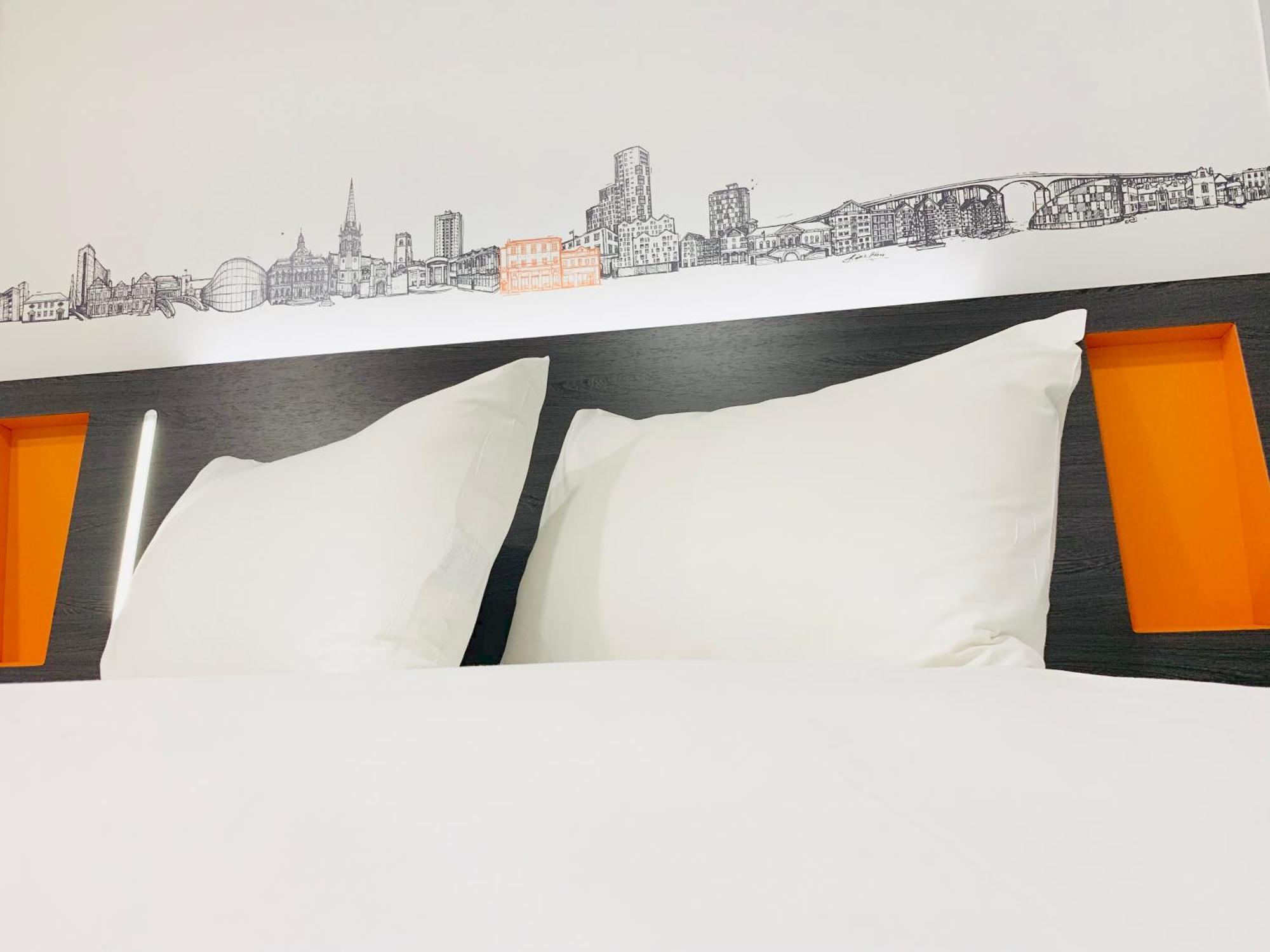Easyhotel Ipswich Exterior photo